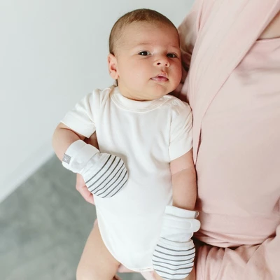 Goumikids Viscose Made From Bamboo + Organic Cotton Short-Sleeve Baby Bodysuit 6 Goumikids Viscose Made From Bamboo + Organic Cotton Short-Sleeve Baby Bodysuit - Image 6